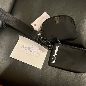 NWT LULULEMON DUAL CLIP POUCH WRISTLET BLACK